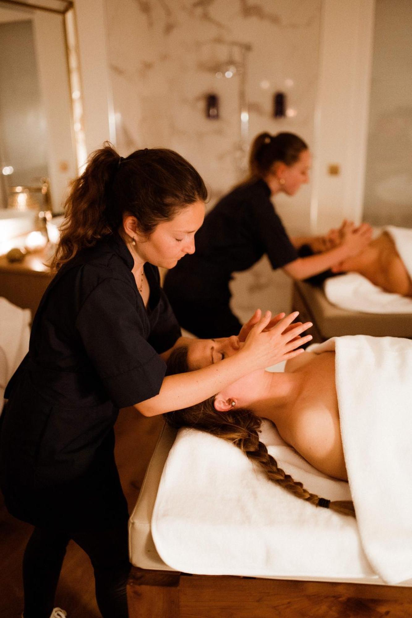 Villa Victoria Hotel Et Spa Уистреам Екстериор снимка